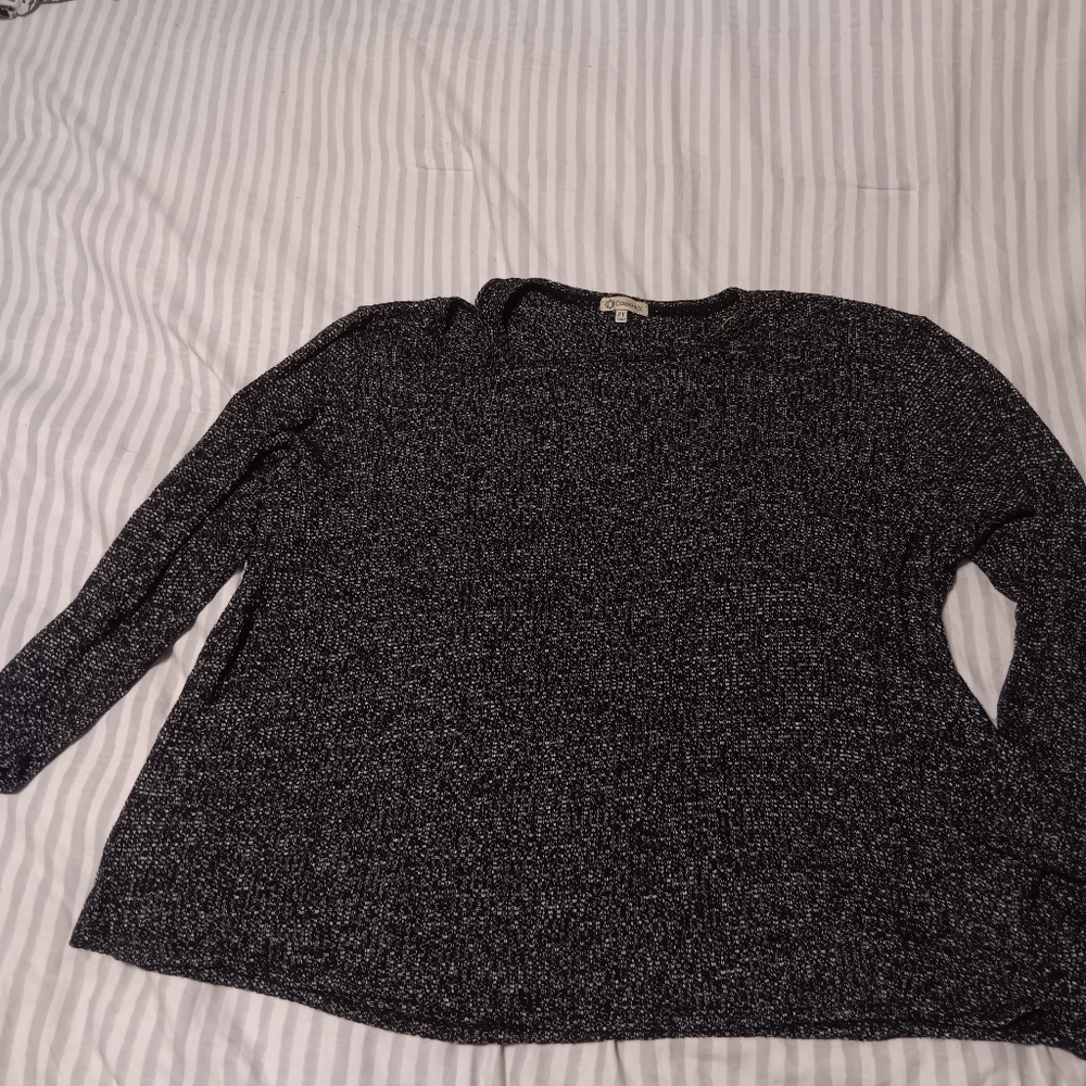 Democracy 🧜‍♀️ Sweater blouse black 2X